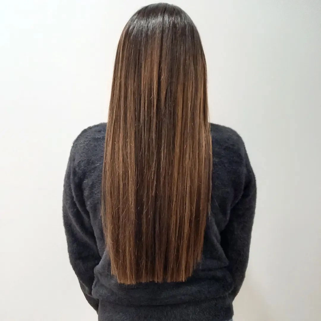 capelli lunghi lisci 